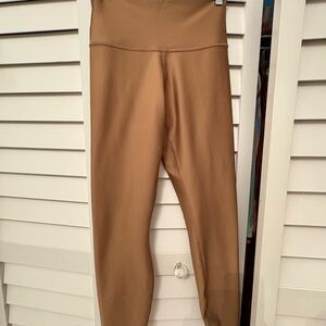 ALO Airlift 7/8 Small - Toasted Almond